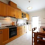 Aleluia's شقة نازاريه